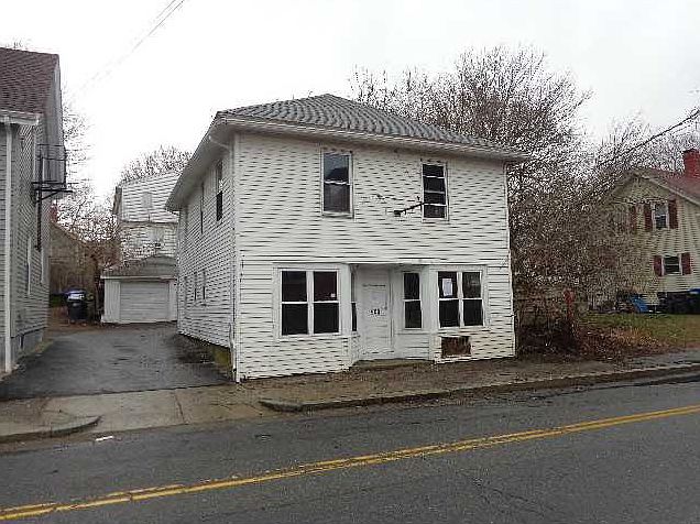 1st image of 900 Douglas Ave