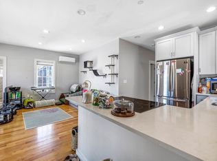 8 W Bellflower St #3, Dorchester, MA 02125