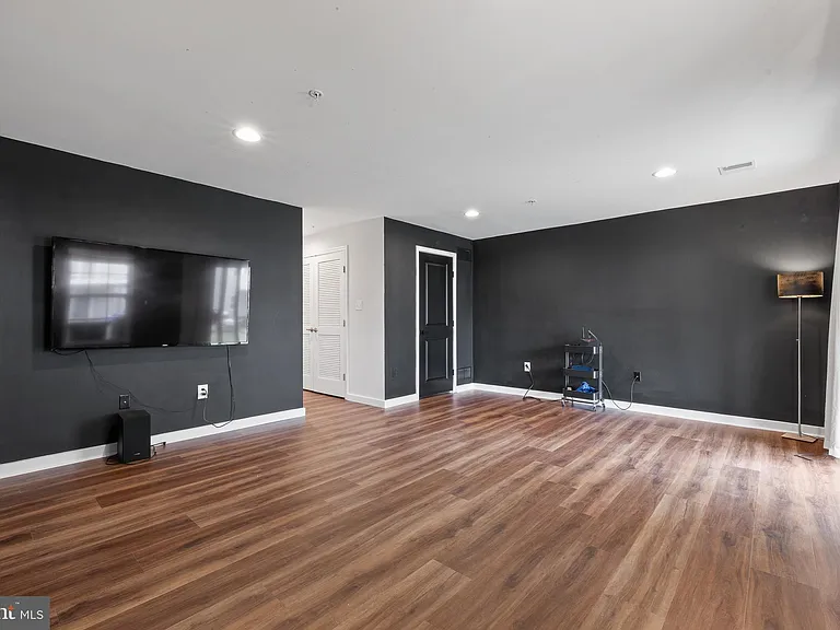 110 Topaz Dr — Photo 14