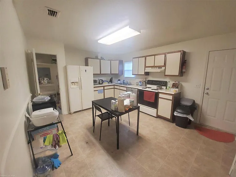 242 Pheasant Run Dr — Photo 5