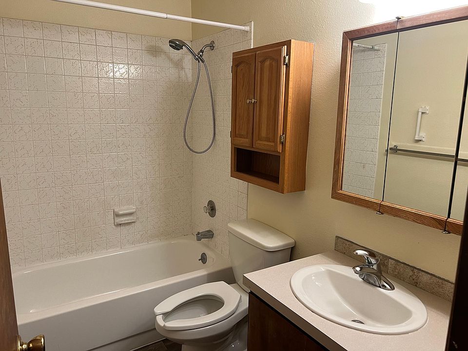 1st image of 1914 George Washington Way APT A