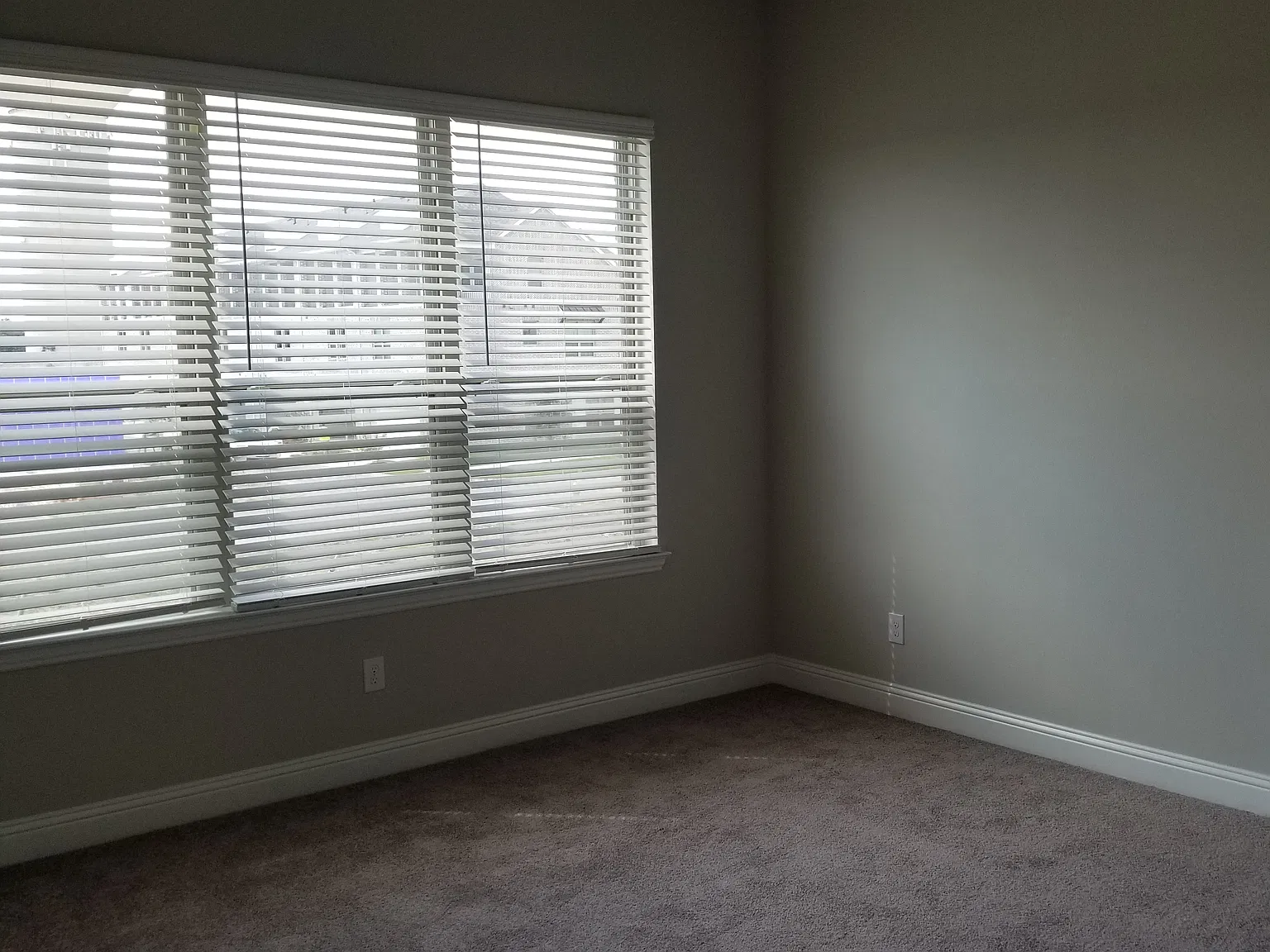 4 bed, 3.5 bath, 2394 sqft, $3,250 — Photo 4