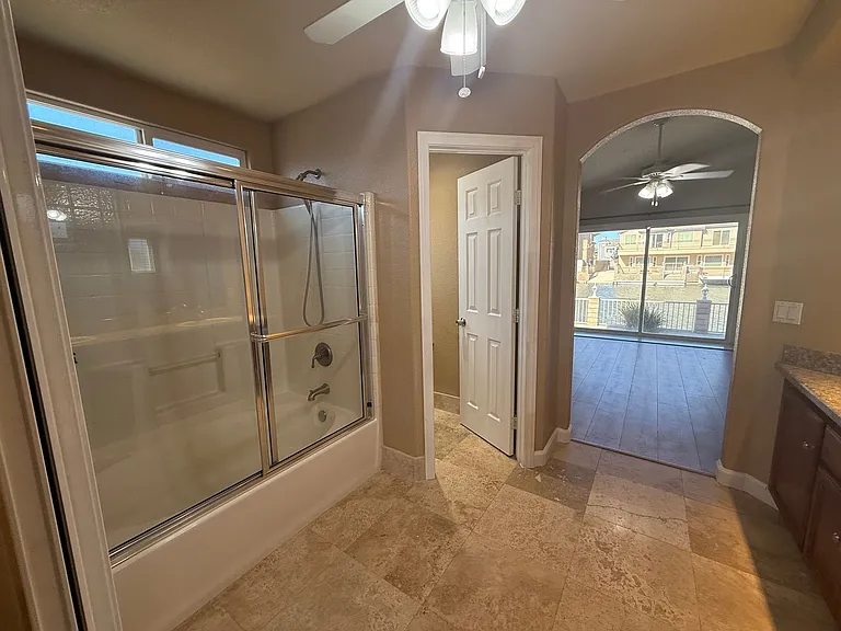 13425 Spring Valley Pkwy — Photo 12