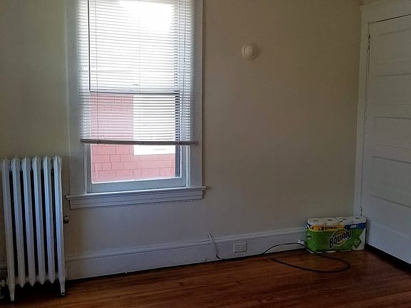 3rd image of 123 Johnson St Floor 2