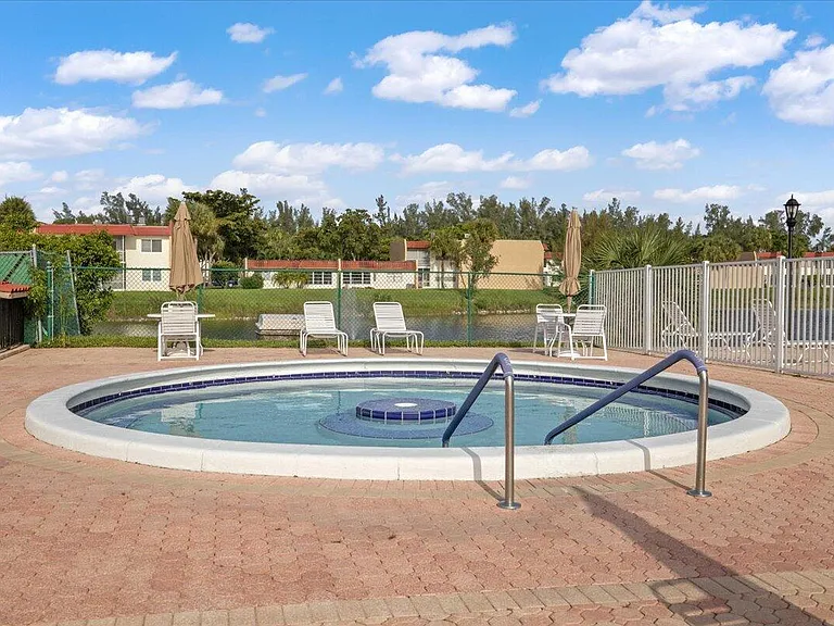 190 Lake Evelyn Dr #190 — Photo 27