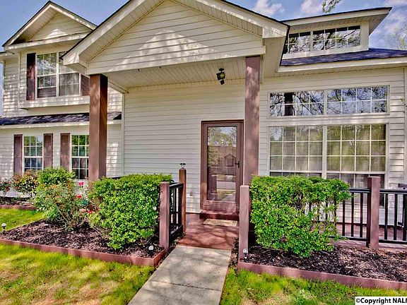 5th image of 128 River Oaks Dr