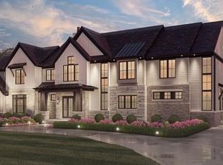 1 Woodlynne Dr, Bingham Farms, MI 48025
