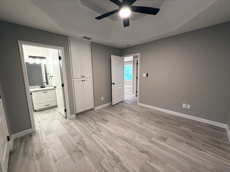 614 Jasper St #B — Photo 12