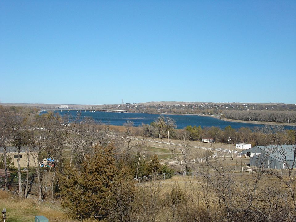 1006 Laframboise Dr, Fort Pierre, SD 57532 Zillow