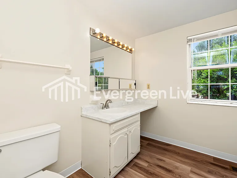 8441 Eagle Pass Dr — Photo 13