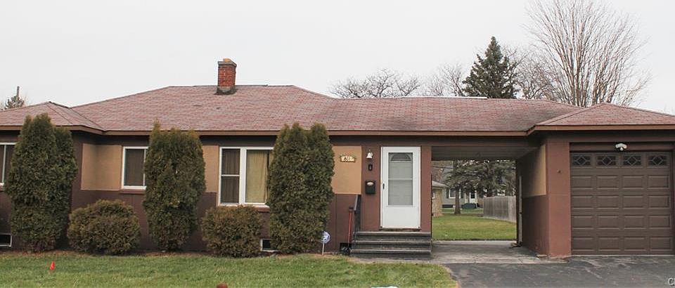 1st image of 811 Meadowbrook Dr