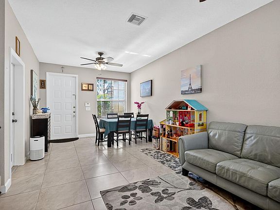 4th image of 1716 NW 78th Way