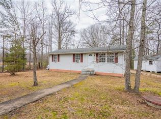 19155 Courtney Rd, Hanover, VA 23069
