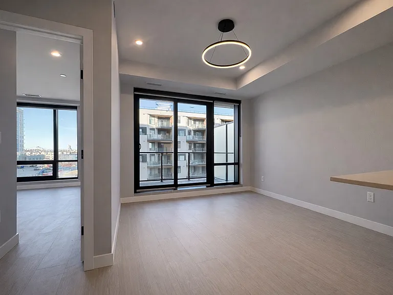 8375 Broadcast Ave SW — Photo 41