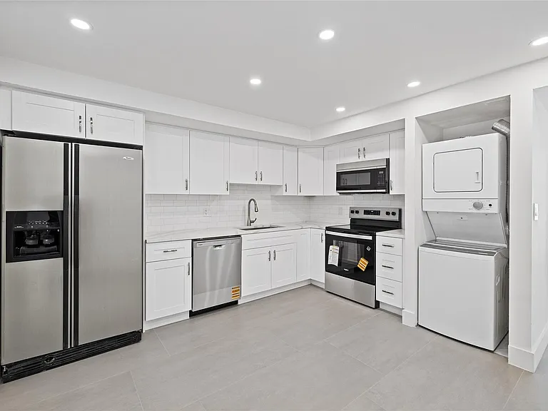 1360 S Ocean Blvd #403 — Photo 27