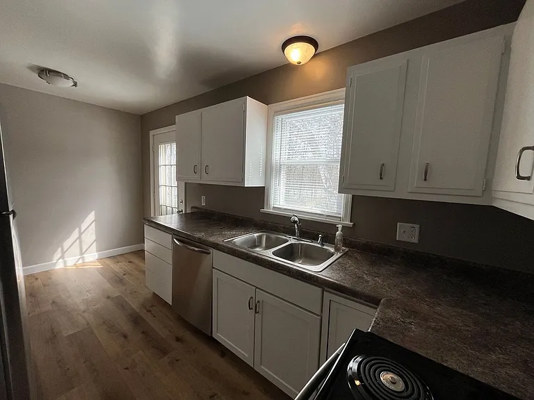 9318 Zimmerly Ave — Photo 11