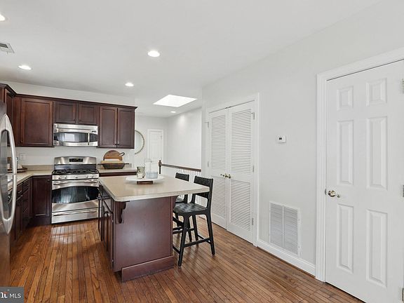3rd image of 1232 South St APT C