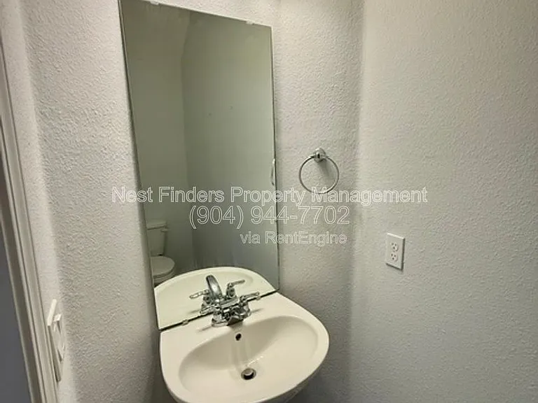 215 Pine Bluff Dr — Photo 10