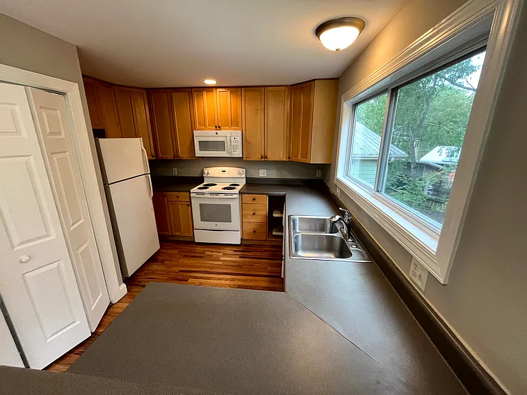 26 Nevada Ave — Photo 9
