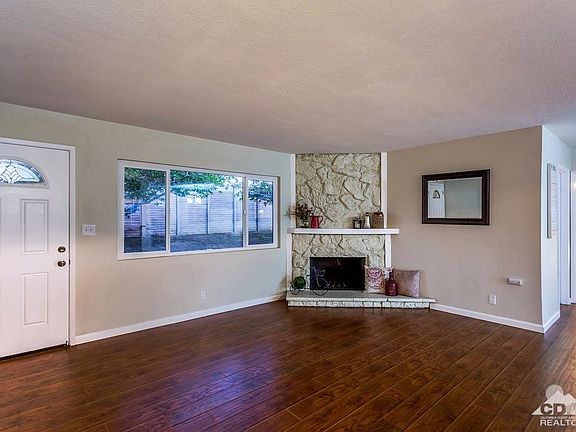 2nd image of 7621 Santa Fe Ave E