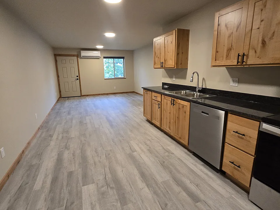 1677 State Highway 35 #D
