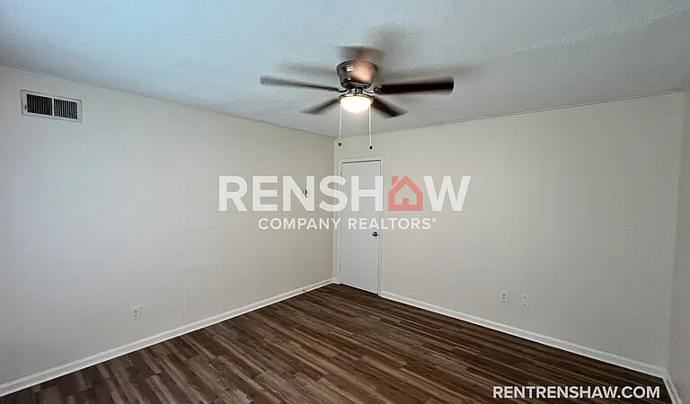3909 Dante Ave — Photo 6