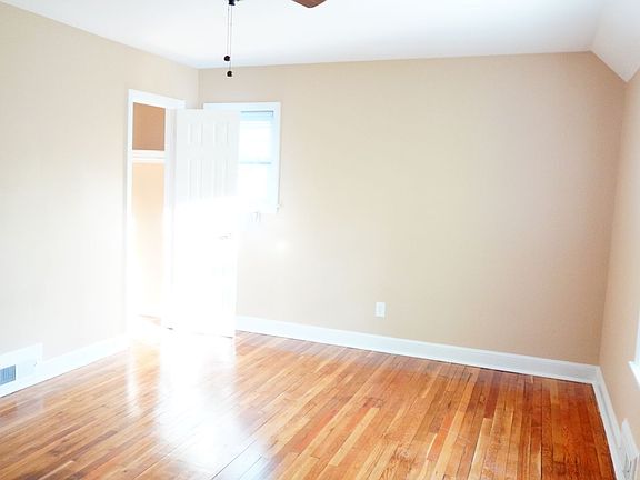 5th image of 7905 Flower Ave APT 3