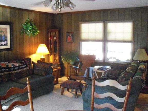 3rd image of 130 Landors Dr