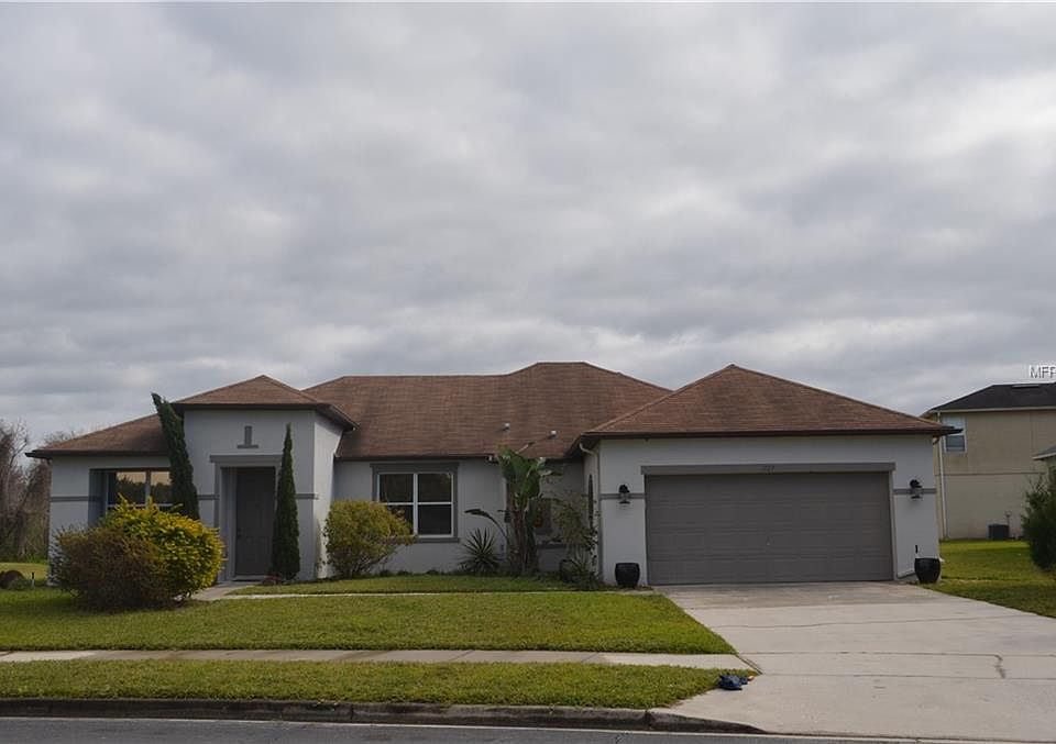 1st image of 1727 Woodlark Way