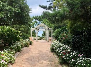 117 Bay Colony Dr, Virginia Beach, VA 23451