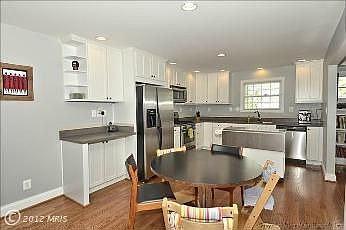 3rd image of 2231 Beacon Ln