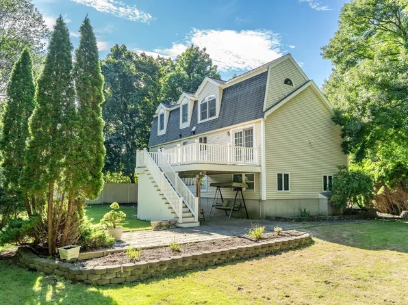 31 Wildmere Ave, Burlington, MA 01803