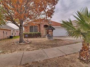 6729 Bear Hollow Ln, Watauga, TX 76137