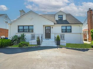 12 Radstock Ave, Valley Stream, NY 11580