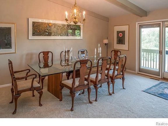 5th image of 2045 Bordeaux St #5