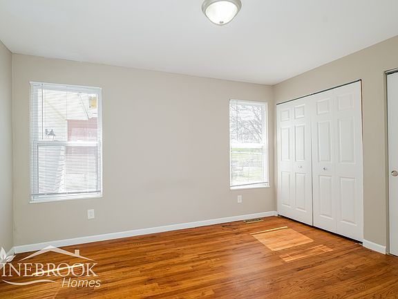 4th image of 3705 Woodman Dr