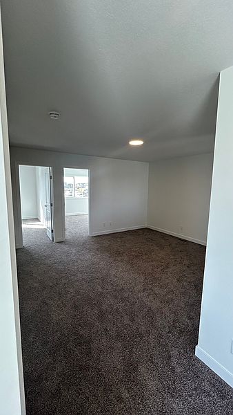 Calgary House for rent - 4 Bedrooms — photo 11