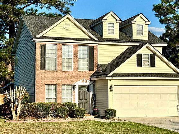 3rd image of 279 Longleaf Cir