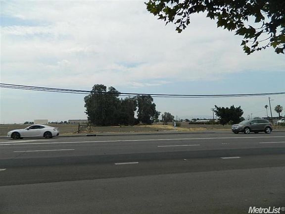 2nd image of 2153 E Pacheco Blvd