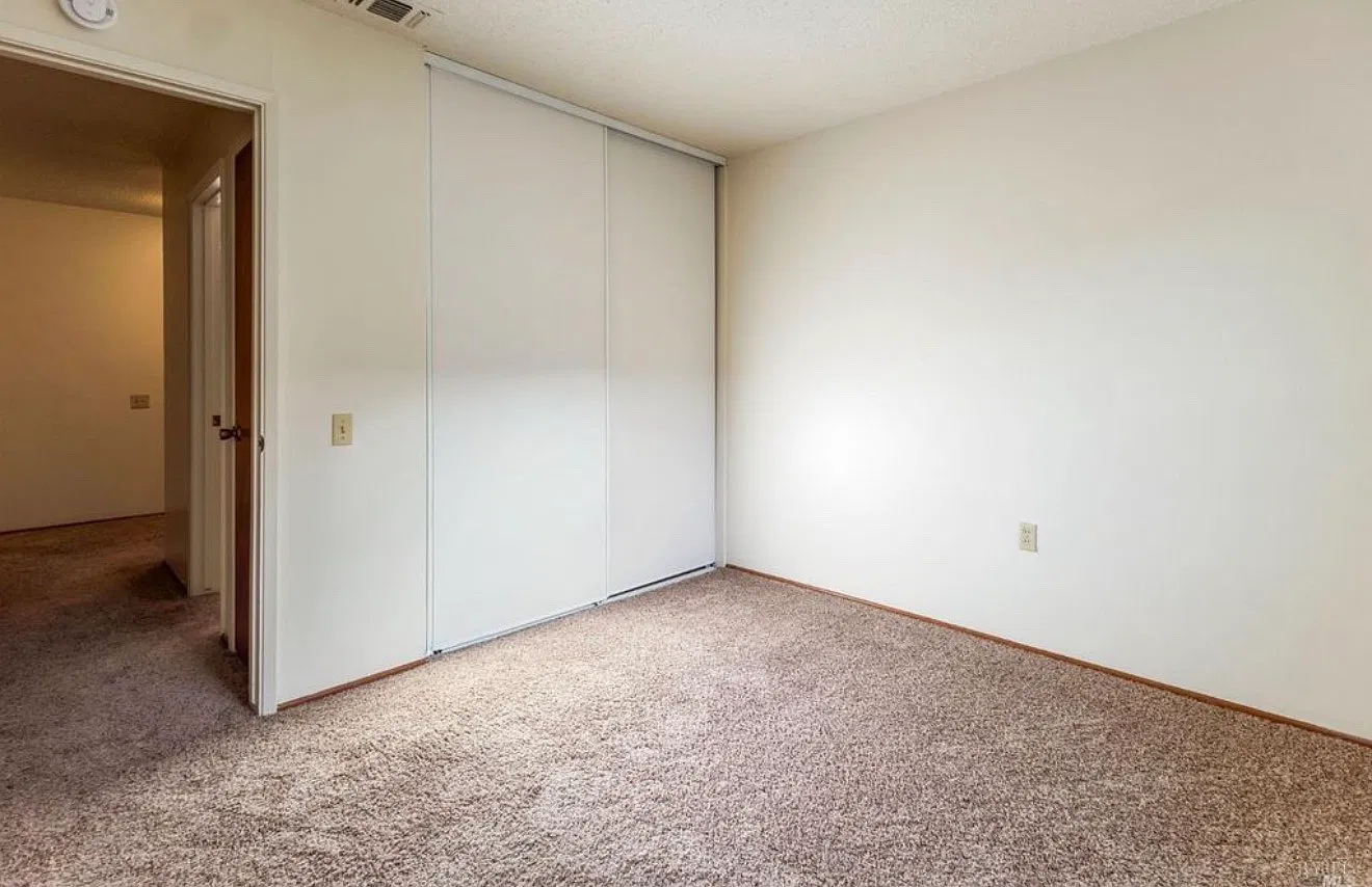 2 bed, 1152 sqft, $1,200 — Photo 2