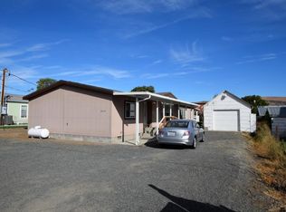2015 Swan Ave, Yakima, WA 98902