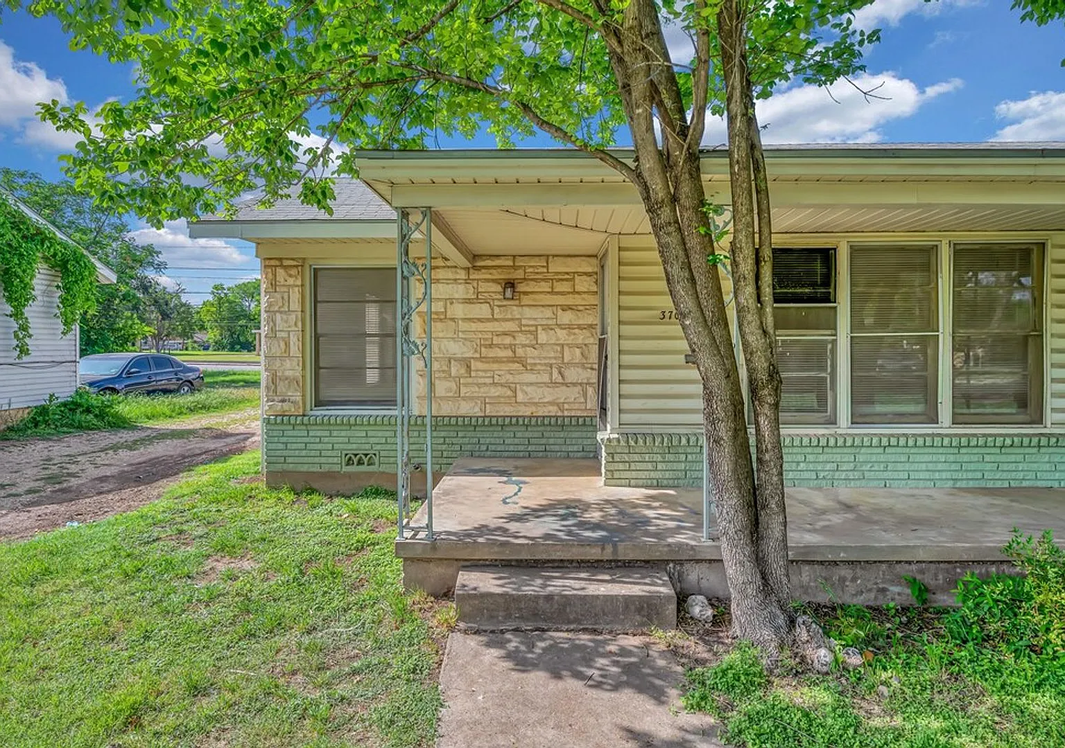 3701 Parkwood Street — Photo 1
