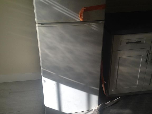 5th image of 3950 W 8th St APT 301