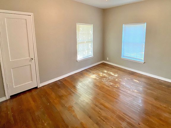5th image of 2703 Avenue G