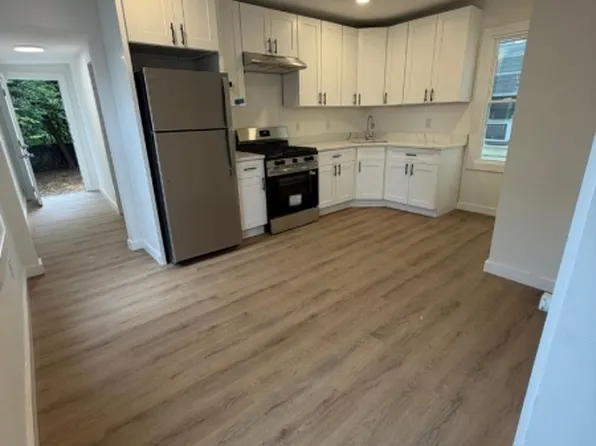 310 Walnut St, Elizabeth City, NJ 07201