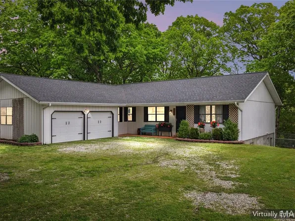 8100 Alpine Village Dr, Barnhart, MO 63012