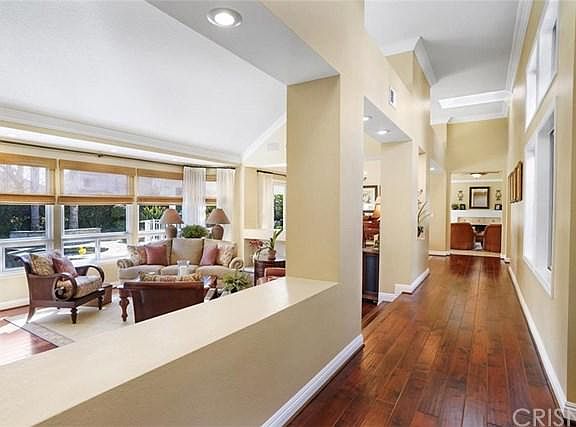 4th image of 24334 Mornington Dr