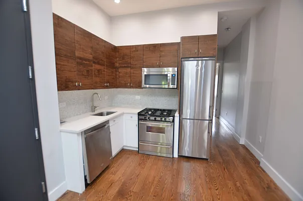 Rented by Miron Realty Group | media 55