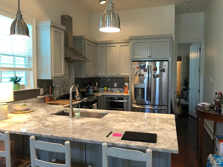 725 Peniston St — Photo 3