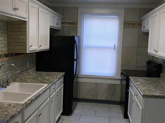3rd image of 1044 Dalzell St APT 2